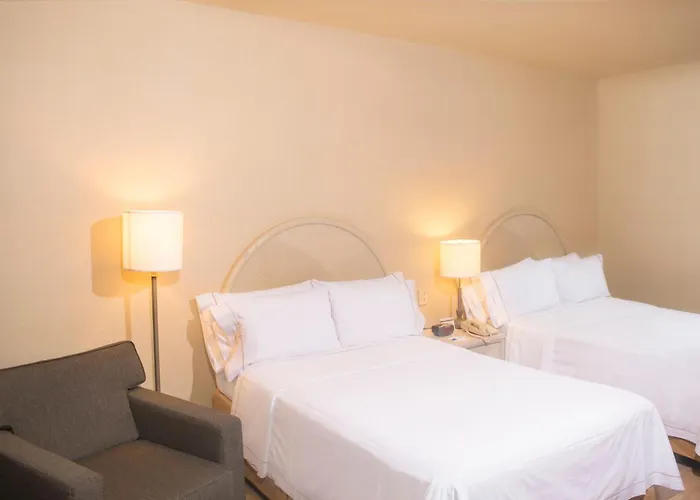 Holiday Inn Express Monterrey Galerias-San Jeronimo By Ihg